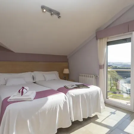 Turisticos Playa De Tapia *