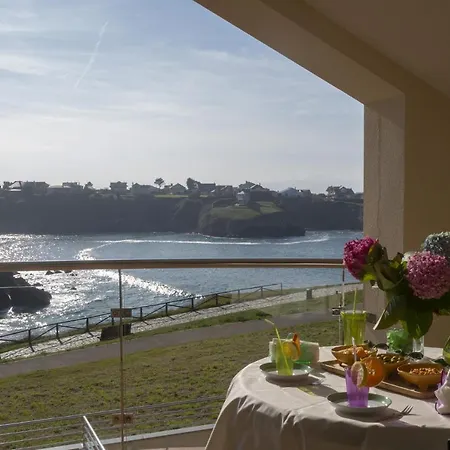 Turisticos Playa De Tapia Tapia de Casariego